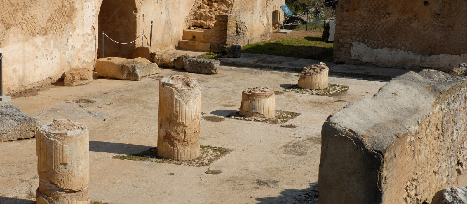 I resti del Teatro Romano di Venafro